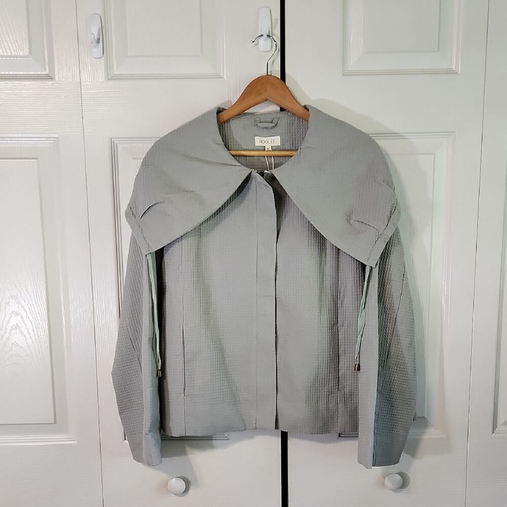 Roolee Women's Sage Green Cape Jacket Size Med Full Zip Ripstop Earth Tone NWT